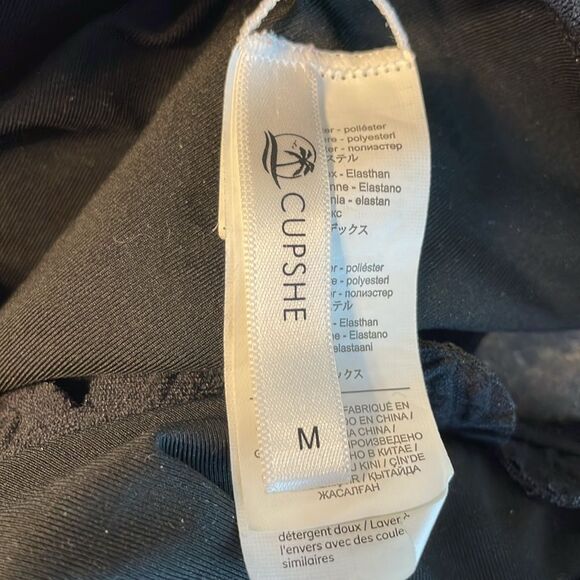 Cupshe Swimsuit Cut-Out One Piece Black M - Picture 7 of 9